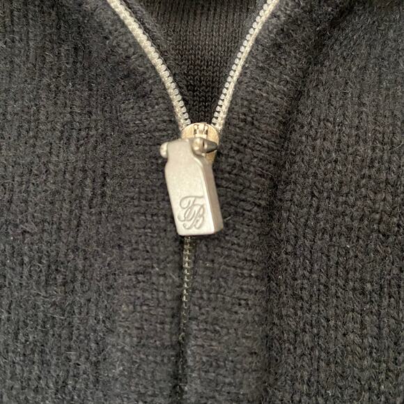 Tommy Bahama Vintage Cashmere Pull-Over - Picture 3 of 5